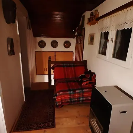 度假居 Hansel & Gretel Cabins *